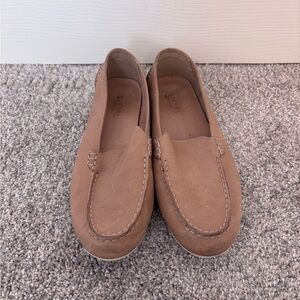 Sperry Tan Suede Loafers with Moccasin Design